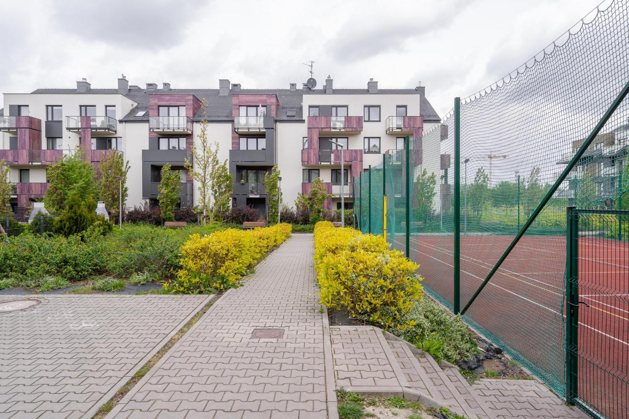 Rentplanet - Apartament Partynice * Wroclaw